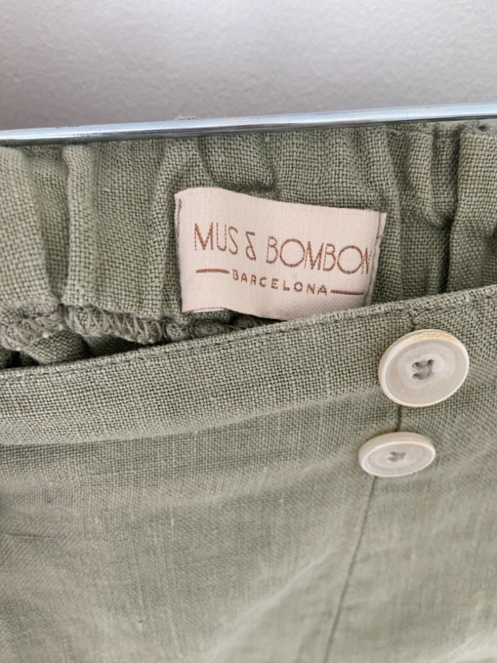 Mus and Bombon 100% Linen Shorts Sage Green size Large - Picture 4 of 9